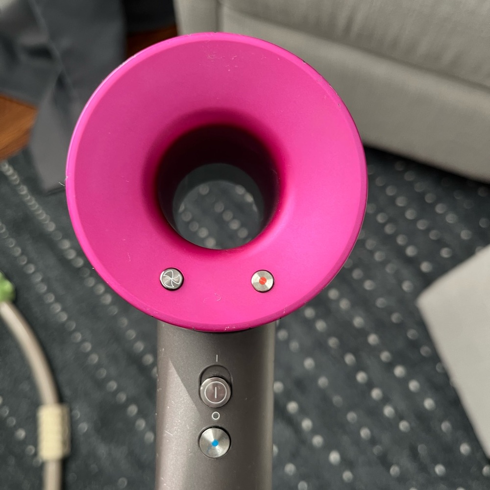 Dyson hair dryer ca 2017 plus flyaway attachment